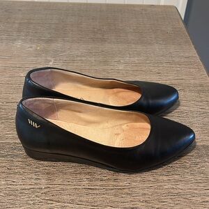 VISCATA Barcelona Black Leather‎ Pointed Toe Flats